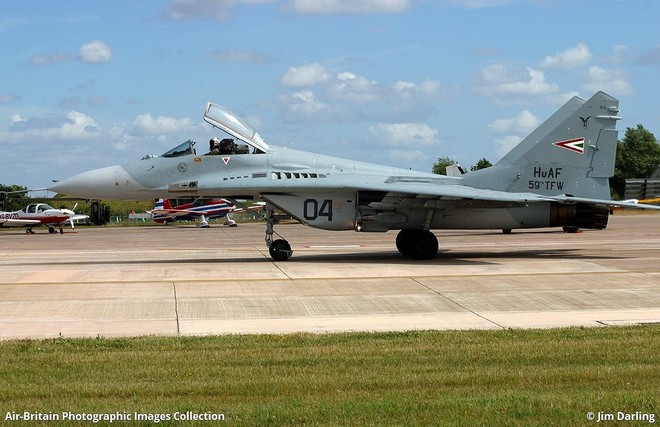 [ẢNH] Hungary bán thanh lý cả phi đội tiêm kích MiG-29 với giá rẻ như cho - Ảnh 9.