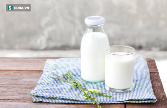 Sữa tách béo so với sữa nguyên chất: Loại nào thực sự tốt cho sức khoẻ? - Ảnh 1.