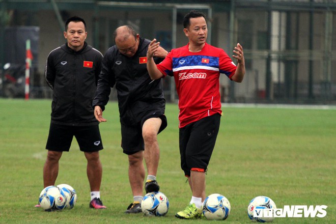 Cựu trợ lý ngôn ngữ Lê Huy Khoa: VFF, HLV Park Hang Seo đâu có trách gì tôi - Ảnh 2.