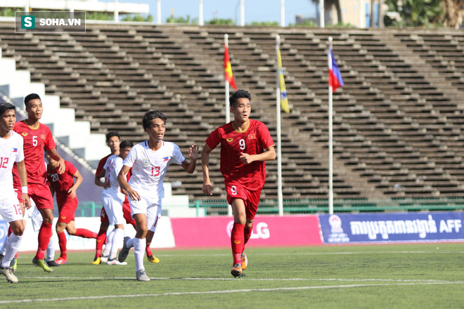 May mắn thoát penalty, Việt Nam nhọc nhằn vượt tuyển nghiệp dư của Philippines - Ảnh 2.