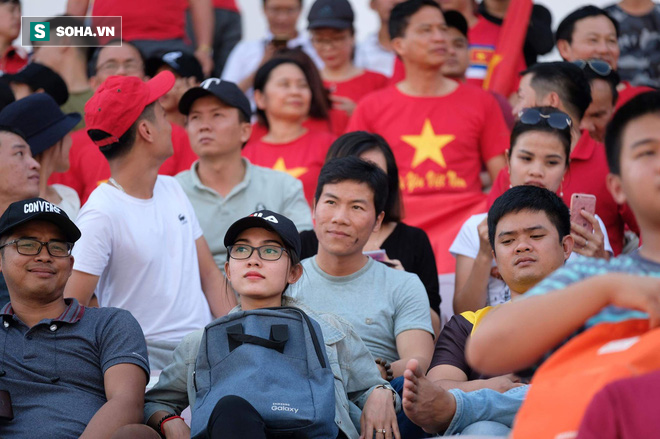 May mắn thoát penalty, Việt Nam nhọc nhằn vượt tuyển nghiệp dư của Philippines - Ảnh 3.