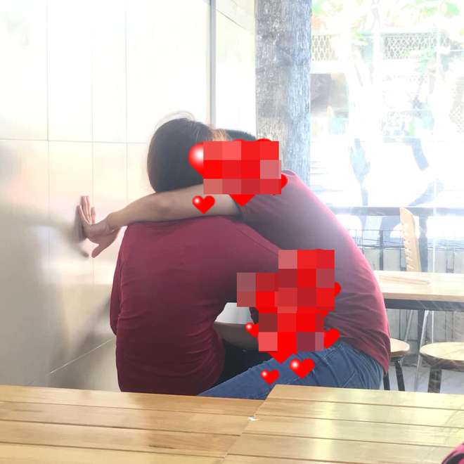 Trong quán trà sữa, bàn tay hư của chàng trai cùng bạn gái khiến nhiều người đỏ mặt - Ảnh 1.
