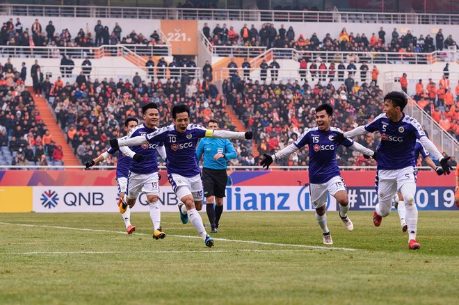 Báo châu Á: CLB Hà Nội quả cảm, xuống AFC Cup làm ứng viên vô địch - Ảnh 1.