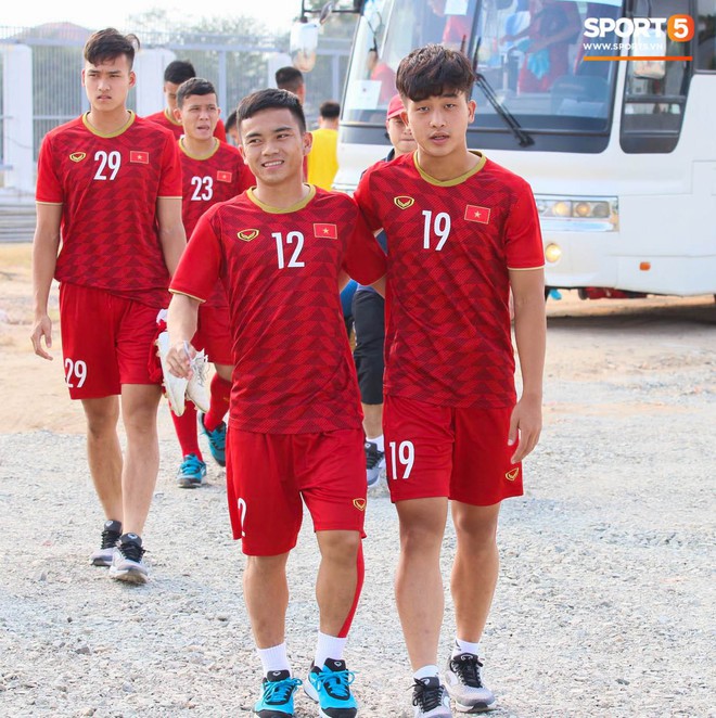 U22 Việt Nam có nguy cơ mất tiền đạo mít ướt trước trận quyết đấu với U22 Thái Lan - Ảnh 3.