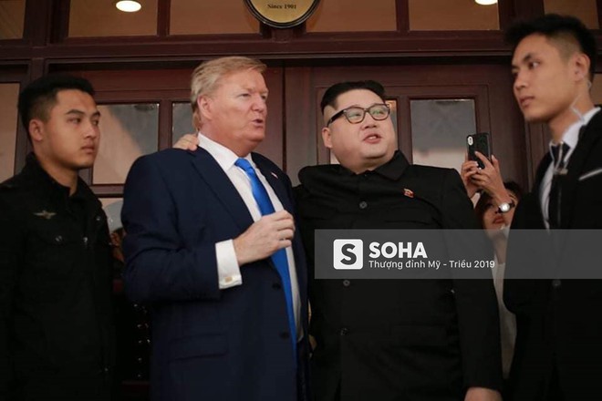 Kim - Trump giả và dàn vệ sĩ áo đen bị tống tiễn ra khỏi khách sạn vì không đặt phòng - Ảnh 10.