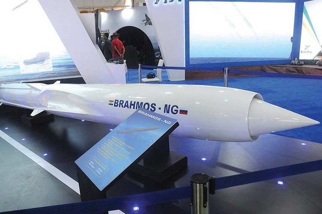 Trung Quốc lạnh gáy khi Ấn Độ đưa tên lửa BrahMos lên tiêm kích MiG-29 - Ảnh 1.
