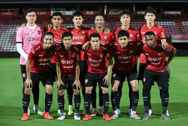 Văn Lâm chỉ là hạt cát so với quỹ chuyển nhượng ở Muangthong United - Ảnh 1.