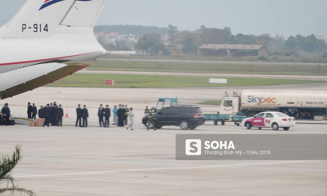 [NÓNG] Máy bay từng chở siêu xe của ông Kim Jong-un đến Thượng đỉnh Mỹ-Triều lần 1 vừa hạ cánh ở Nội Bài - Ảnh 2.