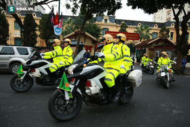 Công an Hà Nội triển khai xe bọc thép, Hummer chống đạn bảo vệ thượng đỉnh Mỹ - Triều - Ảnh 2.