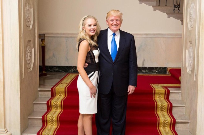 Con gái 9x của Tổng thống Trump: Thân hình bốc lửa, thành viên hội con nhà giàu ăn chơi - Ảnh 1.