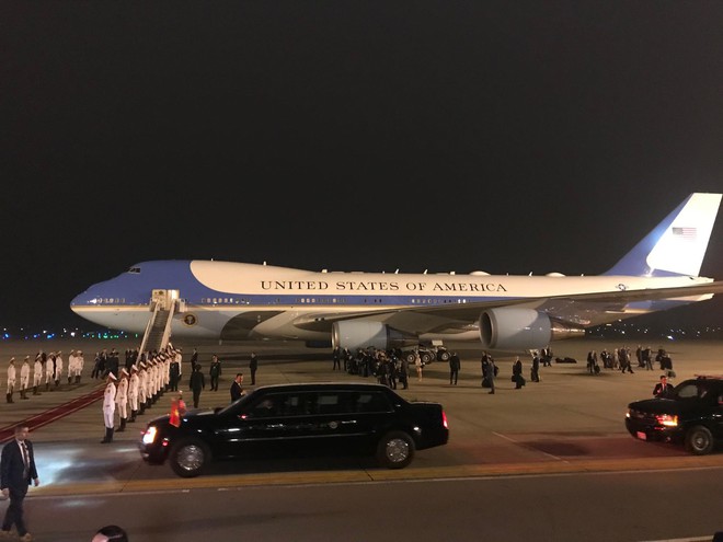 [NÓNG] TT Trump vẫy tay từ Air Force One, lên chuyên xa The Beast hướng về khách sạn - Ảnh 5.