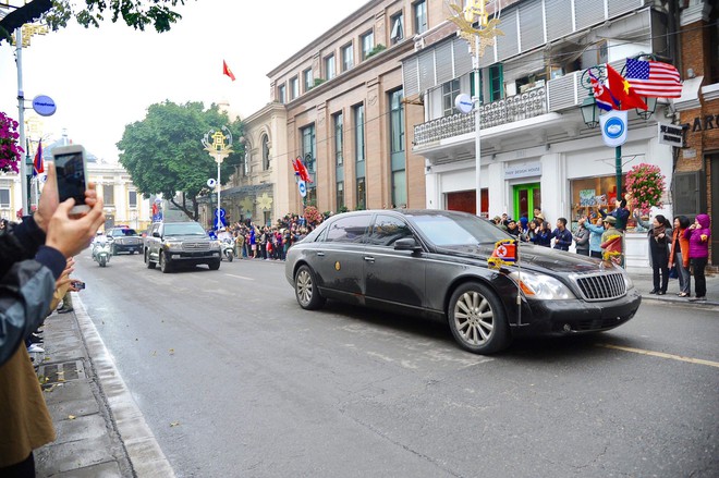 Đoàn xe chủ tịch Triều Tiên Kim Jong Un về đến khách sạn Melia, Hà Nội - Ảnh 9.