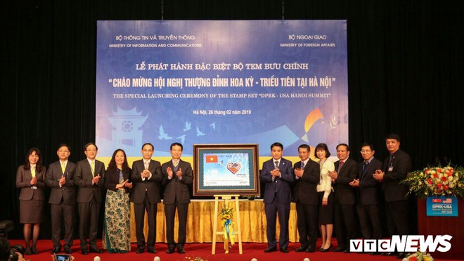 Phát hành bộ tem đặc biệt Chào mừng Hội nghị Thượng đỉnh Hoa Kỳ - Triều Tiên tại Hà Nội - Ảnh 2.