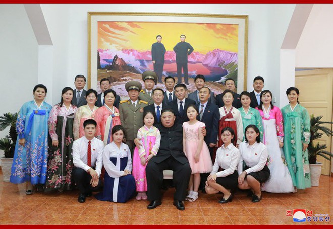 Ngay khi đặt chân đến Hà Nội, ông Kim Jong Un đã nghe báo cáo về hội nghị thượng đỉnh Mỹ Triều lần 2 - Ảnh 1.