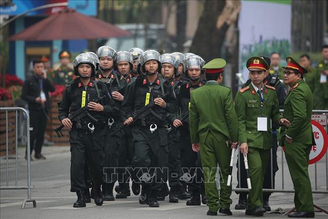 Chủ tịch Triều Tiên Kim Jong-un luôn được bảo vệ nghiêm ngặt ở cấp độ cao nhất - Ảnh 4.