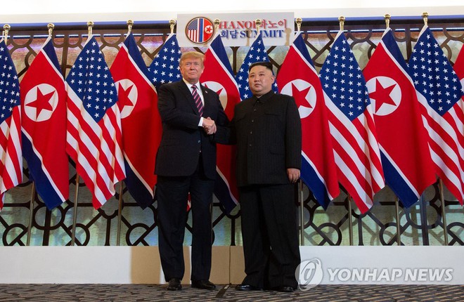 Thượng đỉnh ngày 2: TT Trump và chủ tịch Kim đến khách sạn Metropole, bắt đầu chương trình đối thoại - Ảnh 2.