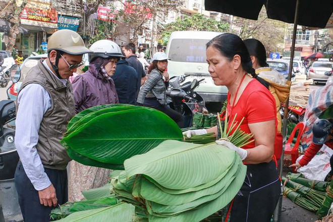 Chợ lá dong lâu đời nhất Thủ đô đìu hiu ngày cận Tết - Ảnh 2.