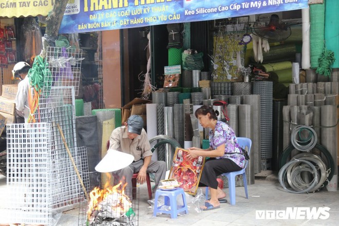 Cách hóa vàng mã ngày Tết chuẩn nhất để người quá cố nhận được lễ - Ảnh 1.