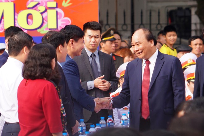 Thủ tướng Nguyễn Xuân Phúc dự lễ kỷ niệm 230 chiến thắng quân Thanh xâm lược tại Lễ hội Gò Đống Đa - Ảnh 5.