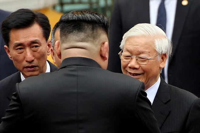 Tổng Bí thư, Chủ tịch nước Nguyễn Phú Trọng đón, hội đàm với Chủ tịch Triều Tiên Kim Jong Un - Ảnh 2.