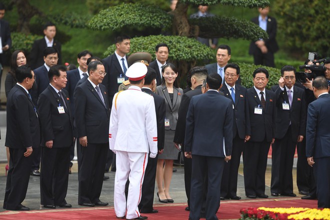 Tổng Bí thư, Chủ tịch nước Nguyễn Phú Trọng đón, hội đàm với Chủ tịch Triều Tiên Kim Jong Un - Ảnh 9.