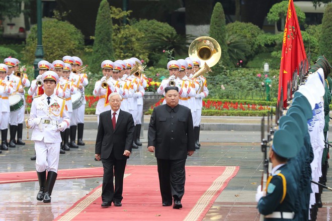 Tổng Bí thư, Chủ tịch nước Nguyễn Phú Trọng đón, hội đàm với Chủ tịch Triều Tiên Kim Jong Un - Ảnh 7.