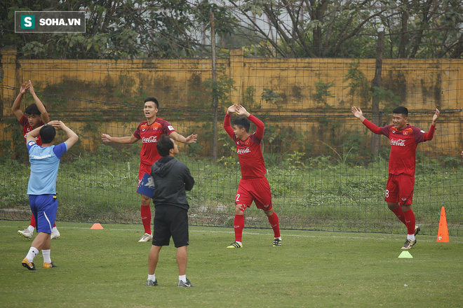 HLV Park Hang-seo đăm chiêu trước chấn thương dai dẳng của Vua phá lưới nội V.League 2018 - Ảnh 10.