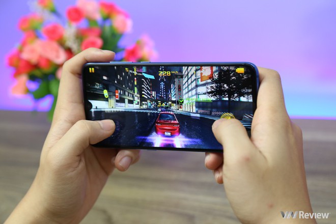 Ba ngày ăn ngủ với Xiaomi Mi 9: Yêu thôi, đừng cưới - Ảnh 18.