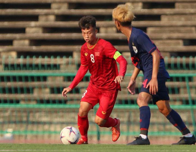 Cặp tiền vệ trung tâm nào cho U23 Việt Nam ở vòng loại U23 châu Á 2020? - Ảnh 2.