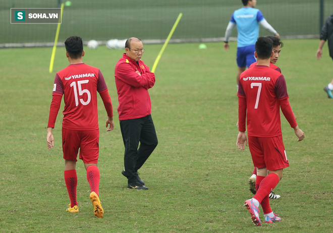 Thần y Hàn Quốc sang Việt Nam chữa chấn thương cho Đình Trọng, Tiến Linh  - Ảnh 2.