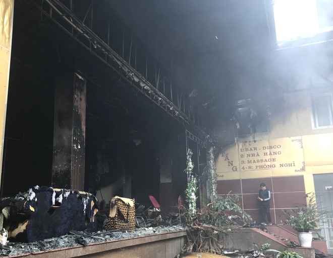Hiện trường tan hoang trong vụ cháy kinh hoàng tại khu tổ hợp khách sạn, quán bar Avatar - Ảnh 9.