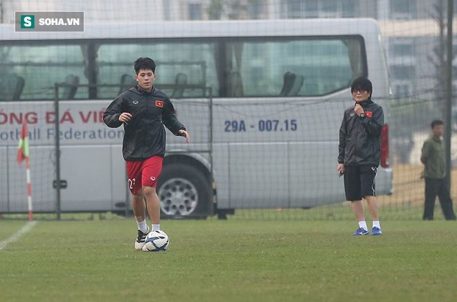 Viện binh của thầy Park ra tay, Đình Trọng báo tin vui cho U23 Việt Nam - Ảnh 1.