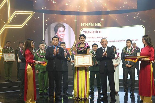 Trao giải 10 Gương mặt trẻ Việt Nam tiêu biểu năm 2018 - Ảnh 1.