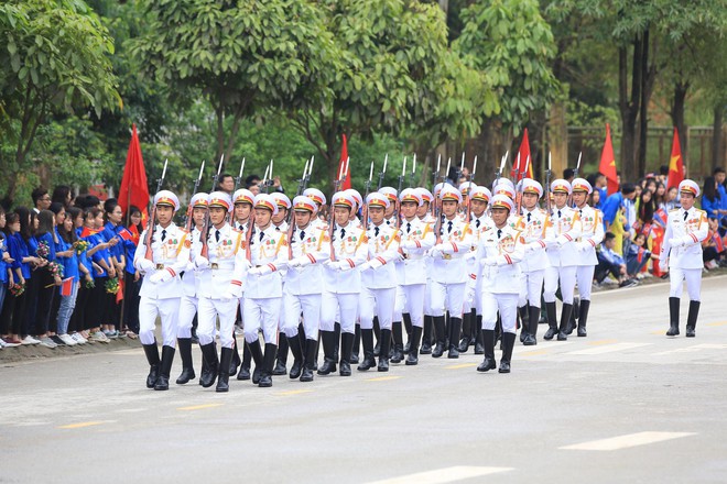 An ninh siết chặt, xe bọc thép sẵn sàng, ga Đồng Đăng chuẩn bị cho lễ tiễn Chủ tịch Kim Jong-un về nước - Ảnh 23.