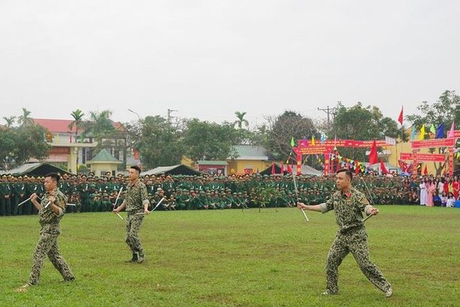 Đại đội Trinh sát 20 và đặc nhiệm Biên phòng đua tài võ nghệ, khí công - Ảnh 9.