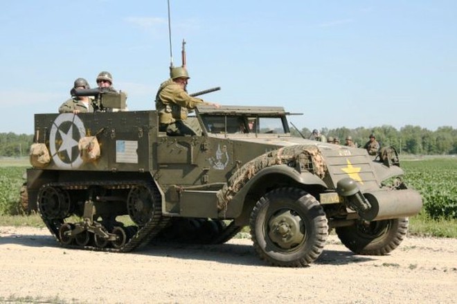 Khám phá những mẫu xe quân đội ấn tượng thách thức người lái - Ảnh 11.