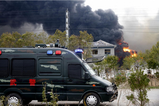 Hiện trường nổ nhà máy hóa chất Trung Quốc khiến gần 700 người thương vong  - Ảnh 8.