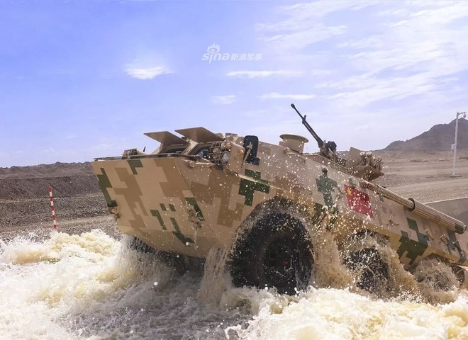 Thiết giáp Trung Quốc chế tạo bị phá hủy bởi phiến quân châu Phi - Ảnh 6.