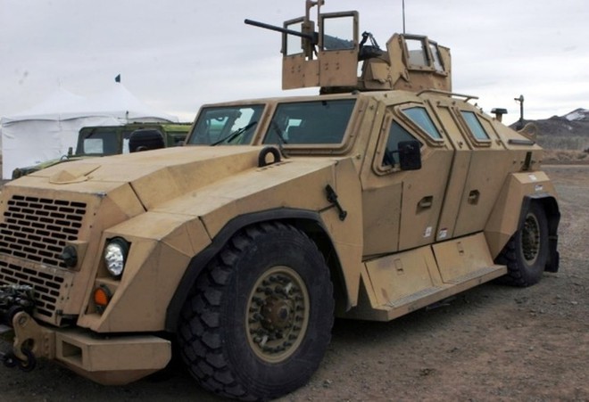 Khám phá những mẫu xe quân đội ấn tượng thách thức người lái - Ảnh 8.