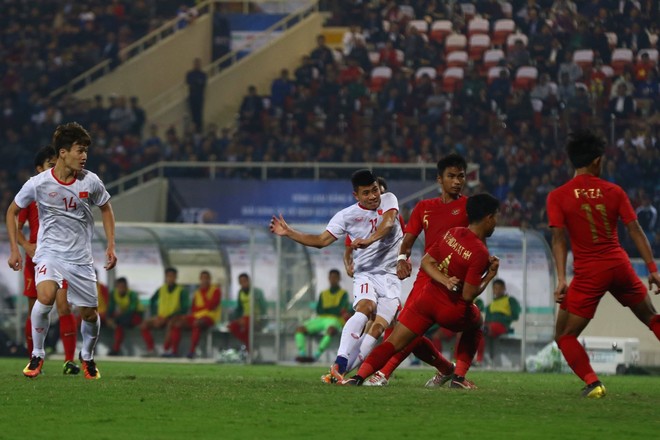 Tim đập chân run thắng Indonesia, Việt Nam tràn ngập nỗi lo gặp Thái Lan - Ảnh 1.
