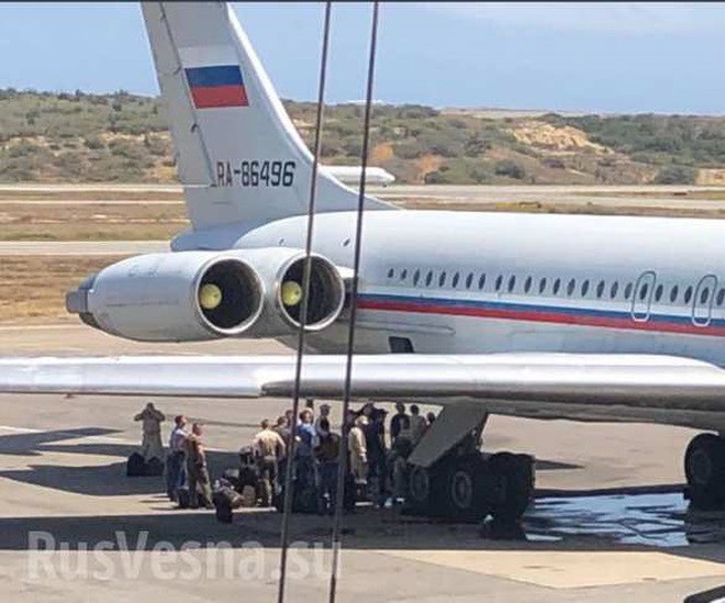 Quân nhân Nga tới Caracas, phòng không Venezuela đưa S-300 vào sẵn sàng chiến đấu - Ảnh 3.