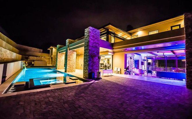 Những căn biệt thự triệu đô của sao Vbiz trên đất Mỹ: Bằng Kiều 2.000 m2 vẫn chưa khủng bằng nghệ sĩ này - Ảnh 9.