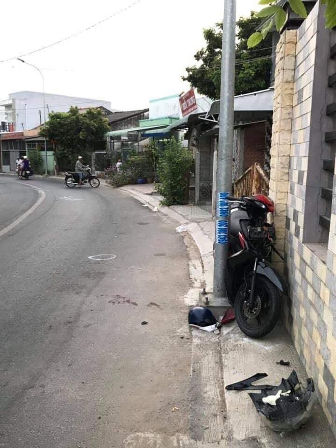 Hiện trường vụ tai nạn khiến người ta đau đầu, ai cũng muốn được nhìn thấy chủ xe - Ảnh 3.