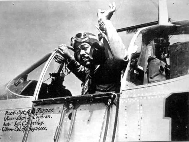 Hình ảnh những phi công da màu của Mỹ trong Thế chiến II - Ảnh 7.