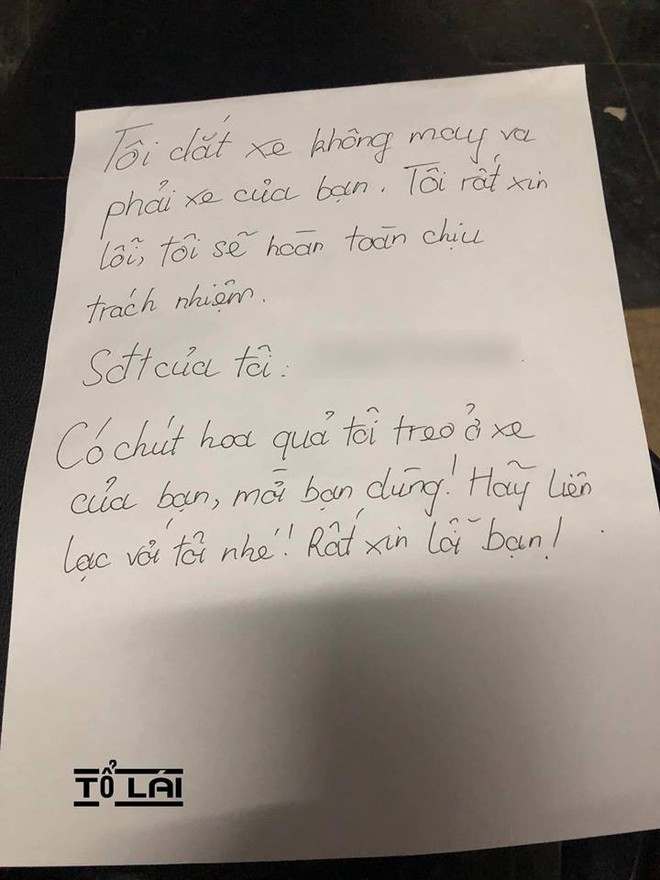 Thấy tờ giấy lạ và túi quả trên xe máy, chủ xe nhắn tin làm quen thì bị đáp trả bất ngờ - Ảnh 2.