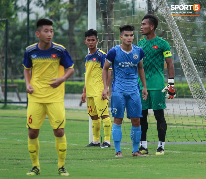 HLV trưởng U18 Việt Nam phản ứng cực gắt khi học trò để thua đội hạng nhất Phố Hiến FC - Ảnh 5.