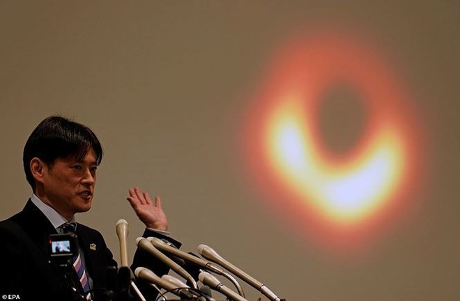 Các nhà khoa học đã chụp được bức ảnh ‘hố đen vũ trụ’ thế nào? - Ảnh 6.
