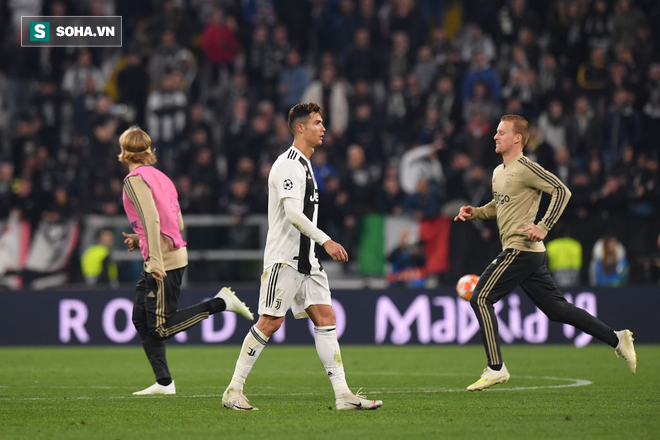 Nâng cao kỷ lục, Ronaldo vẫn phải chịu thất bại lịch sử tại Champions League - Ảnh 8.