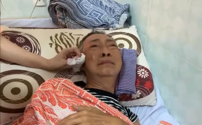 Nghệ sĩ Lê Bình 3 ngày không ăn, đau đớn bật khóc