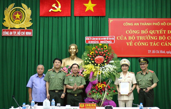 Bổ nhiệm Đại tá Nguyễn Sỹ Quang giữ chức Phó Giám Đốc Công an TPHCM - Ảnh 2.